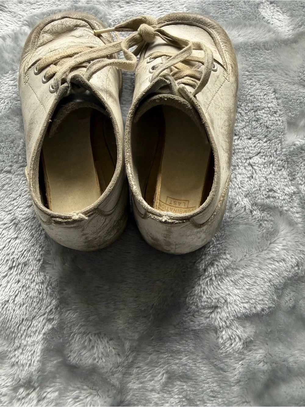 Casual Lace-Up Leather Sneakers in Light Beige